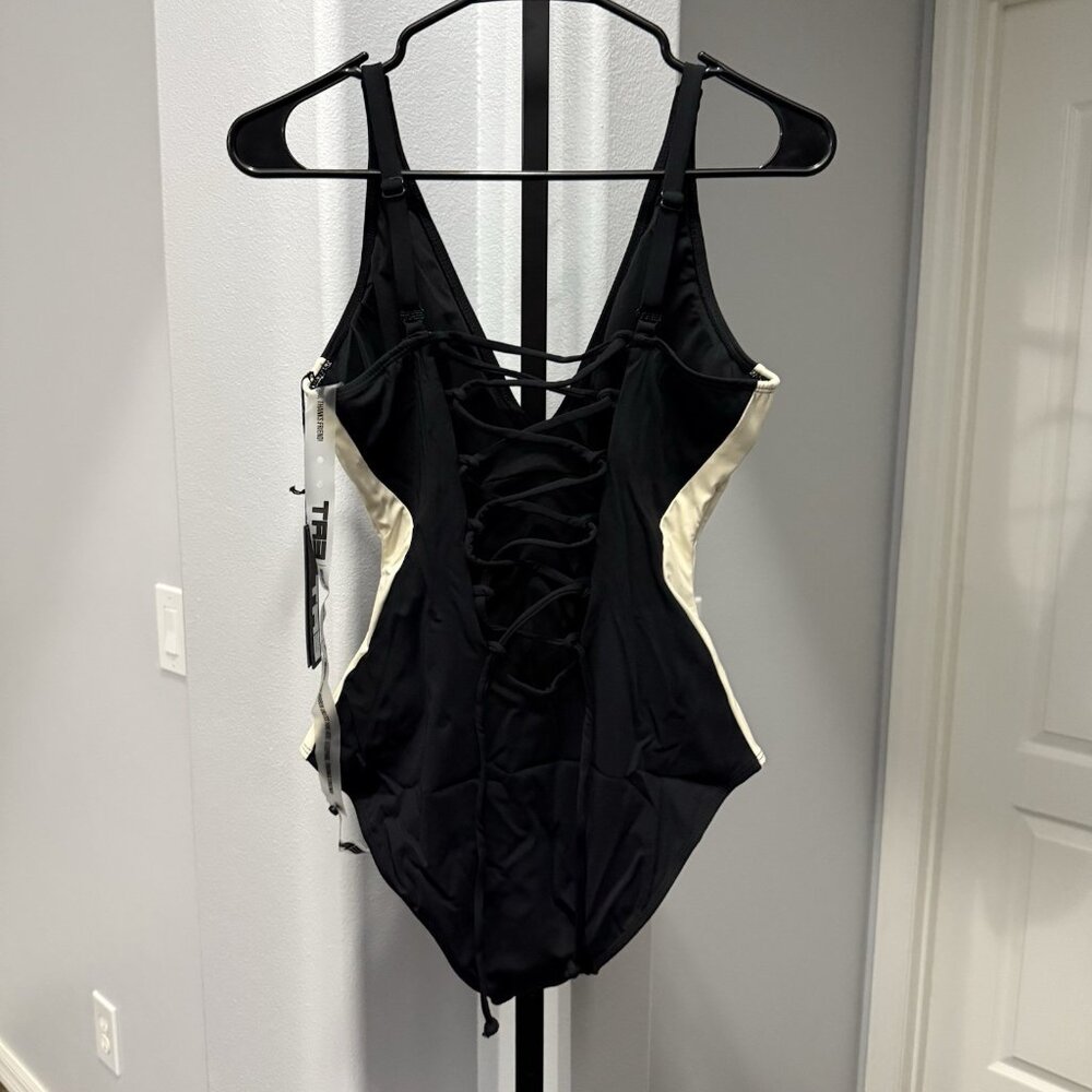 TA3 Swimwear Plungey Black/Oat One Piece Regular/Long MEDIUM BRAND NEW $178 MSRP - Picture 4 of 5